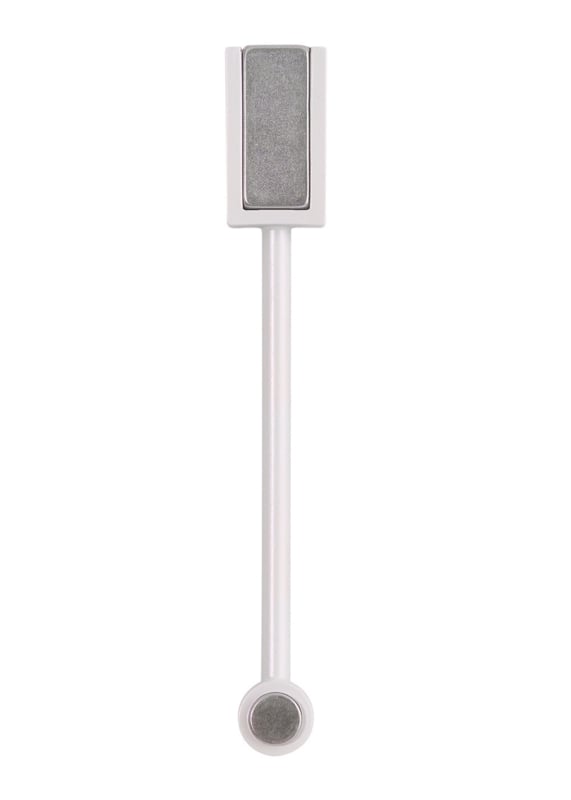 The GelBottle Cat Eye Magnet tool