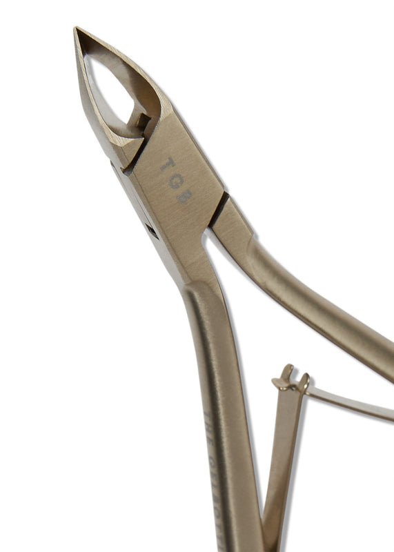 The GelBottle ProNip Cuticle Nippers